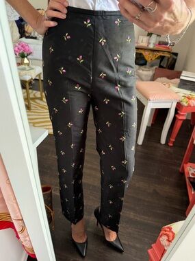 Karen Kane 100% Silk Black Floral Embroidered Pants Slim Ankle Minimalist Chic